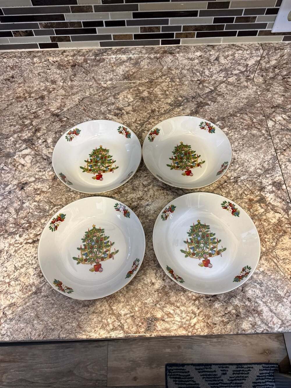 Crown Ming Jian Shiang Christmas Tree Fine China Soup/Cereal Bowls - Set of 4